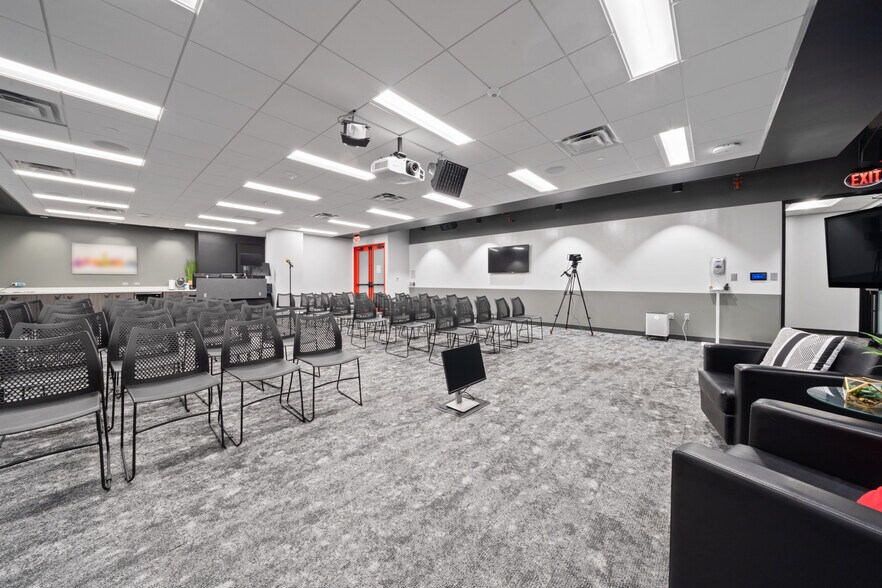 More Photos Of 7620 Guadalupe St, Austin Office For Lease