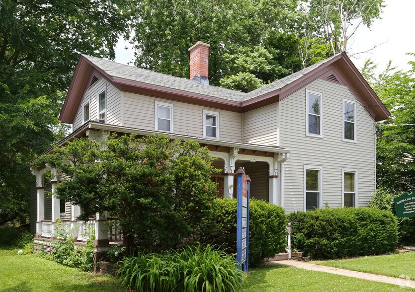 More Photos Of 226 N Martin Luther King Jr Ave, Waukegan Office For Sale