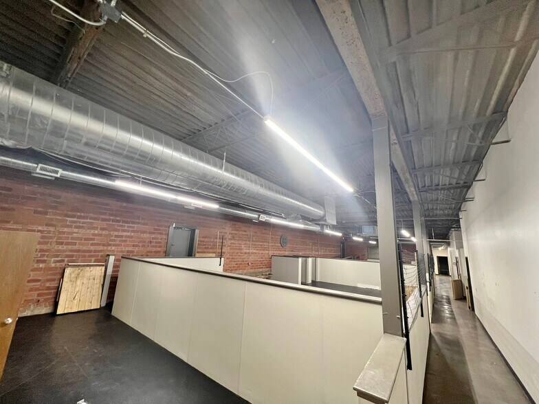 More Photos Of 415 NW 5th St, Oklahoma City Office For Sale