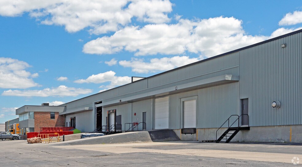 More Photos Of 1250 Franklin Blvd, Cambridge Warehouse For Lease