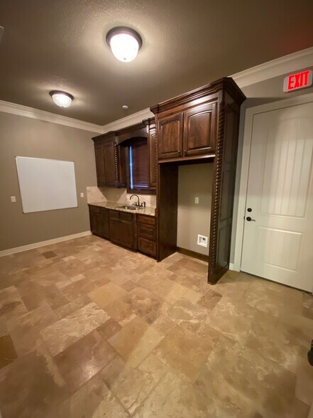More Photos Of 15488 Fm 2493, Tyler Medical For Lease