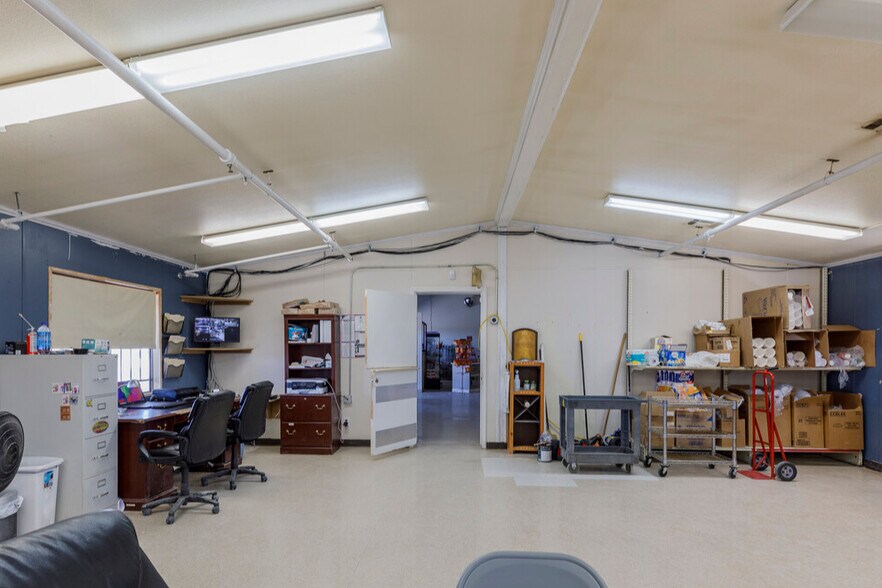 More Photos Of 600 E Quartz Ave, Sandy Valley Convenience Store For Sale