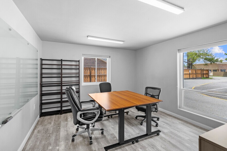 More Photos Of 26403 Oak Ridge Dr, Spring Flex For Lease