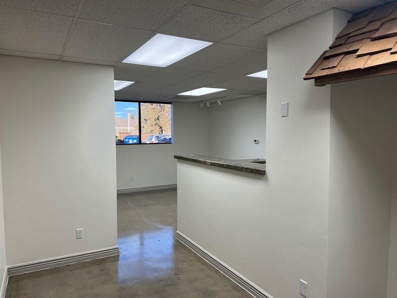 More Photos Of 201-225 N State St, Orem Medical For Lease