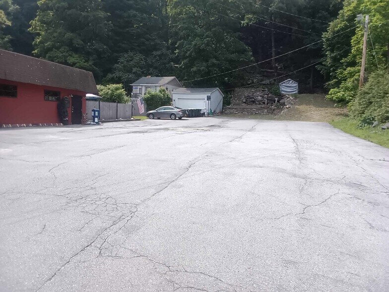 More Photos Of 655 Jersey Ave, Greenwood Lake Restaurant For Sale