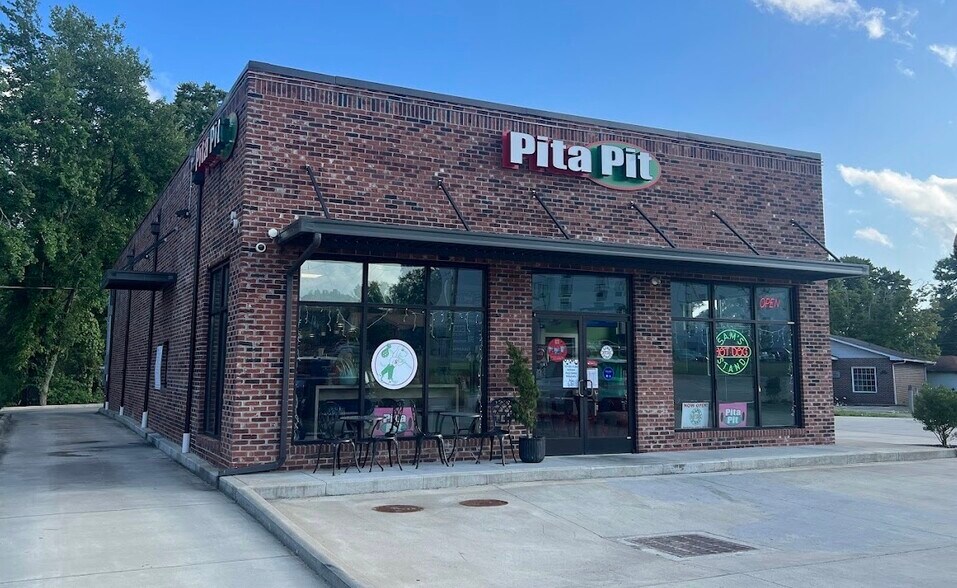 Primary Photo Of 49 Davis, Hurricane Office For Lease