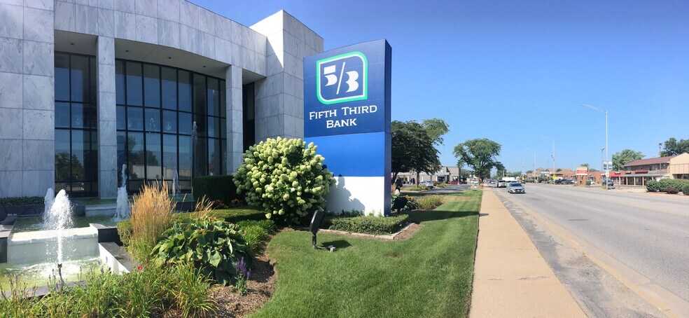 Primary Photo Of 475 E 162nd St, South Holland Medical For Lease