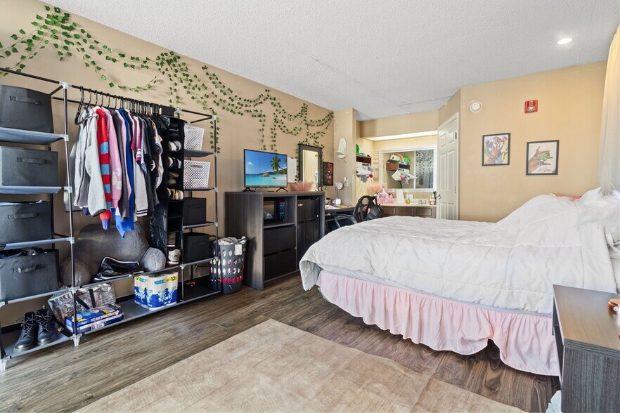 More Photos Of 2350 Chestnut St, Orangeburg Hotel For Sale