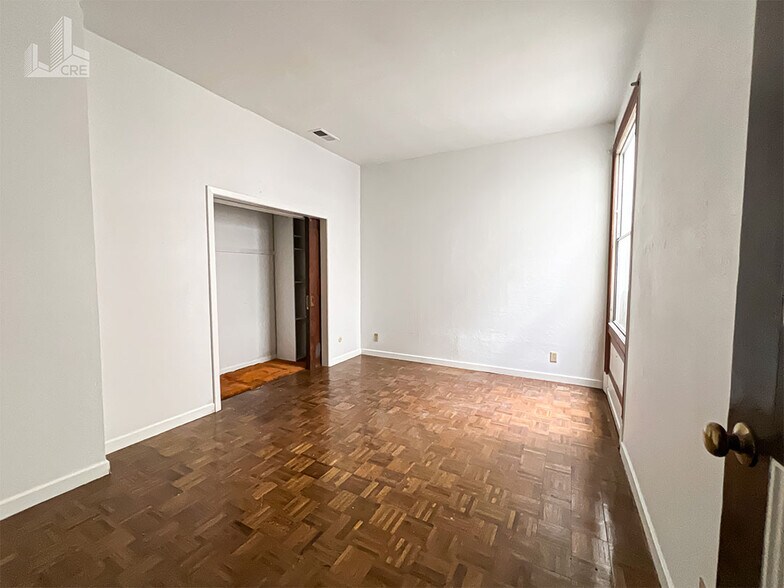 More Photos Of 1011-1015 Powell St, San Francisco Storefront Retail Residential For Sale