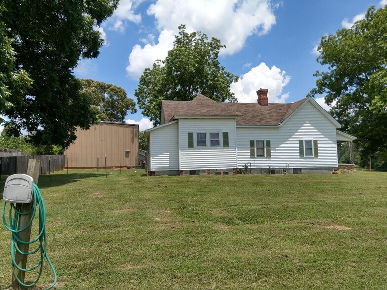 More Photos Of 8400 Villa Rica Hwy, Villa Rica Auto Repair For Lease