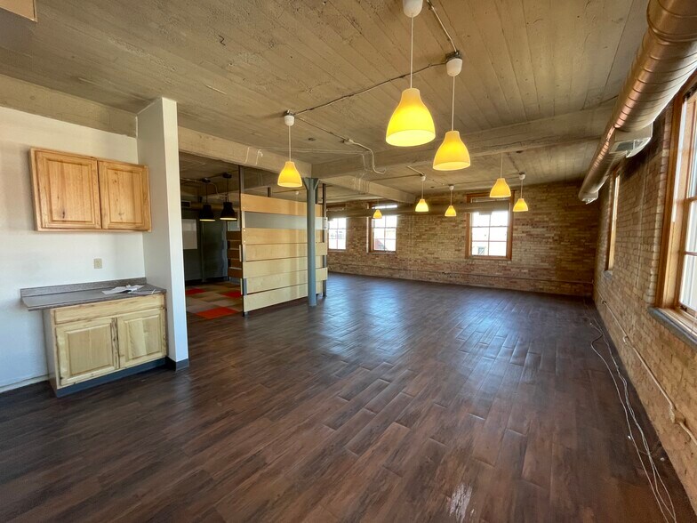 More Photos Of 307 W 200 S, Salt Lake City Office For Lease