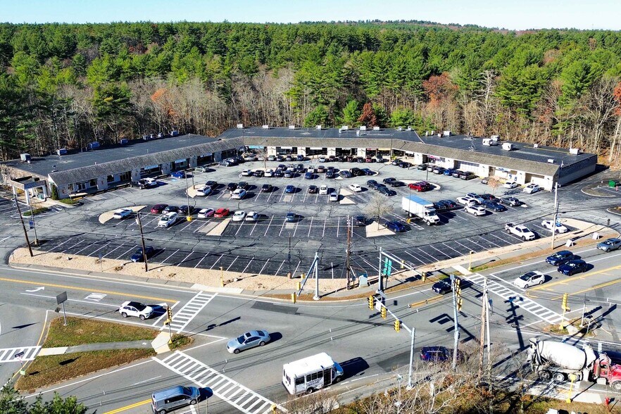 More Photos Of 340-344 Great Rd, Acton Unknown For Lease