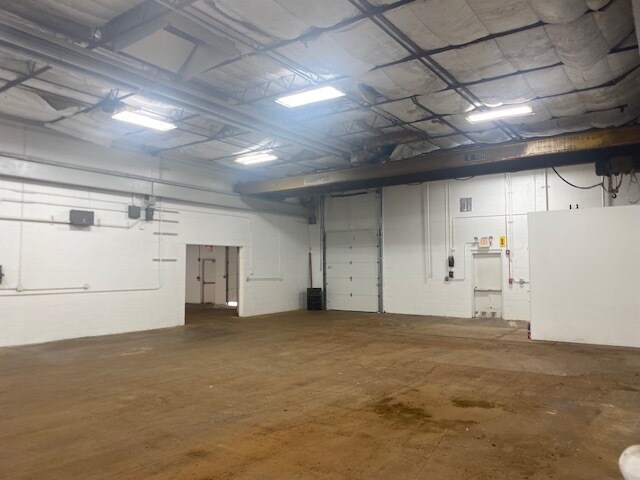 More Photos Of 8420 South Ave, Youngstown Manufacturing For Sale
