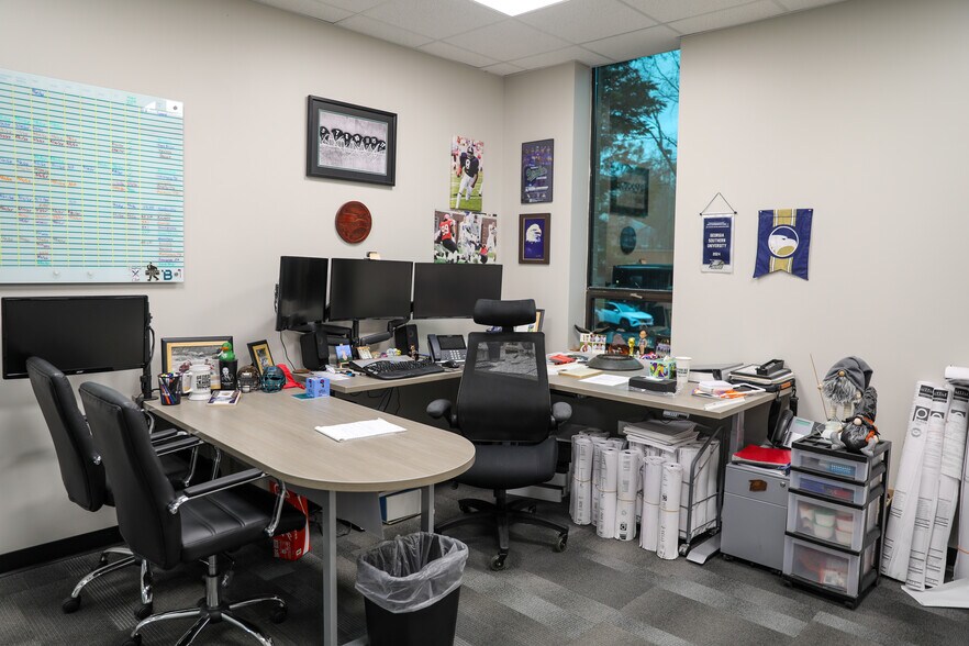 More Photos Of 4695 S Atlanta Rd, Smyrna Office For Sale