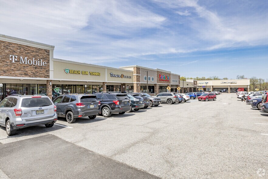 More Photos Of 1595-1659 Rt 23 S, Wayne Unknown For Lease