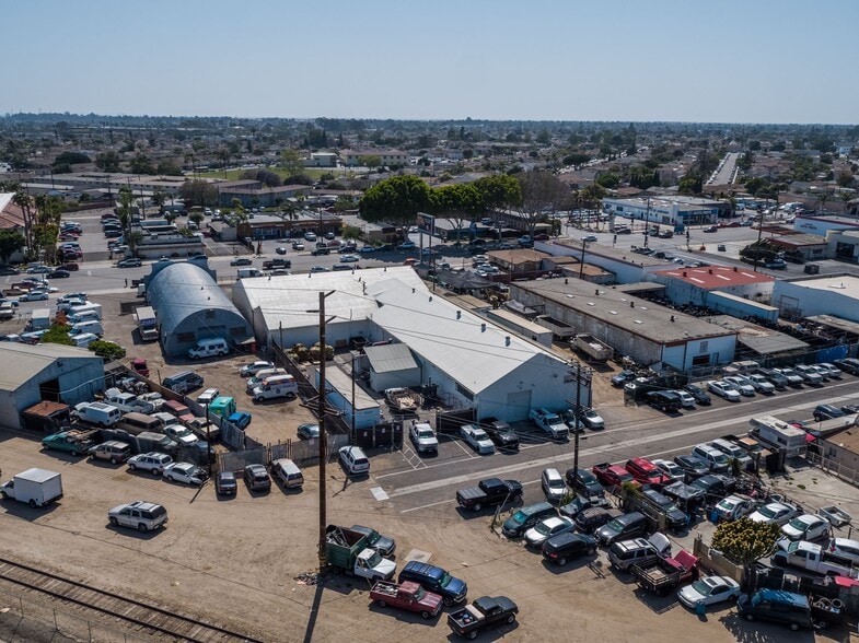 More Photos Of 1660 S Oxnard Blvd, Oxnard Warehouse For Sale