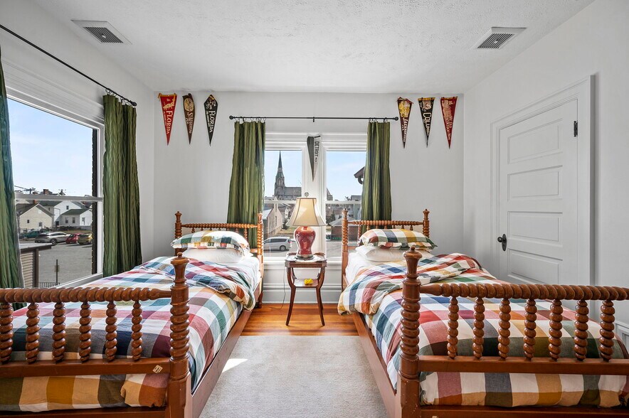 More Photos Of 610 W Washington St, Sandusky Specialty For Sale