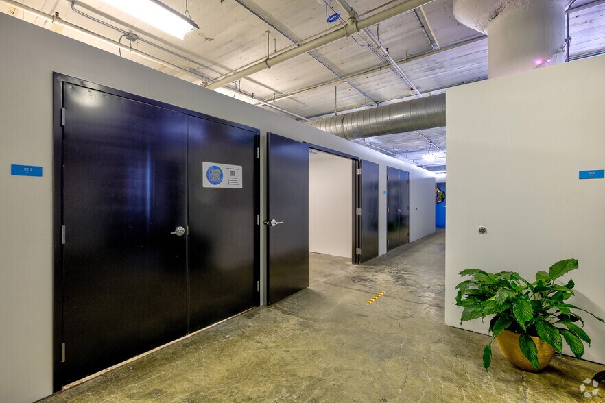 More Photos Of 1402 Jones St, Omaha Warehouse For Lease