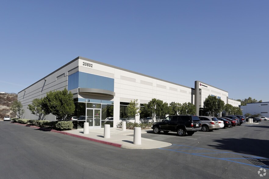 More Photos Of 20532 Crescent Bay Dr, Lake Forest Warehouse For Lease