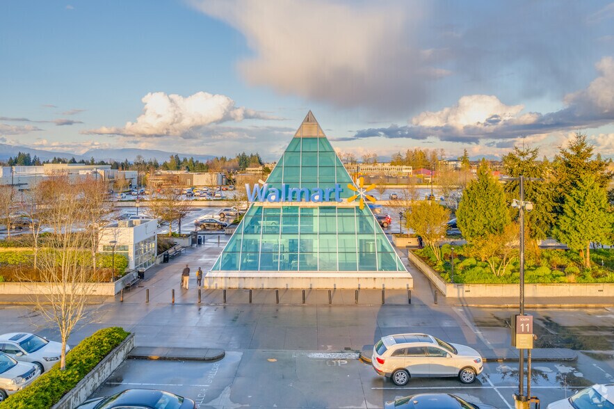 More Photos Of 10355 152nd St, Surrey Storefront For Lease