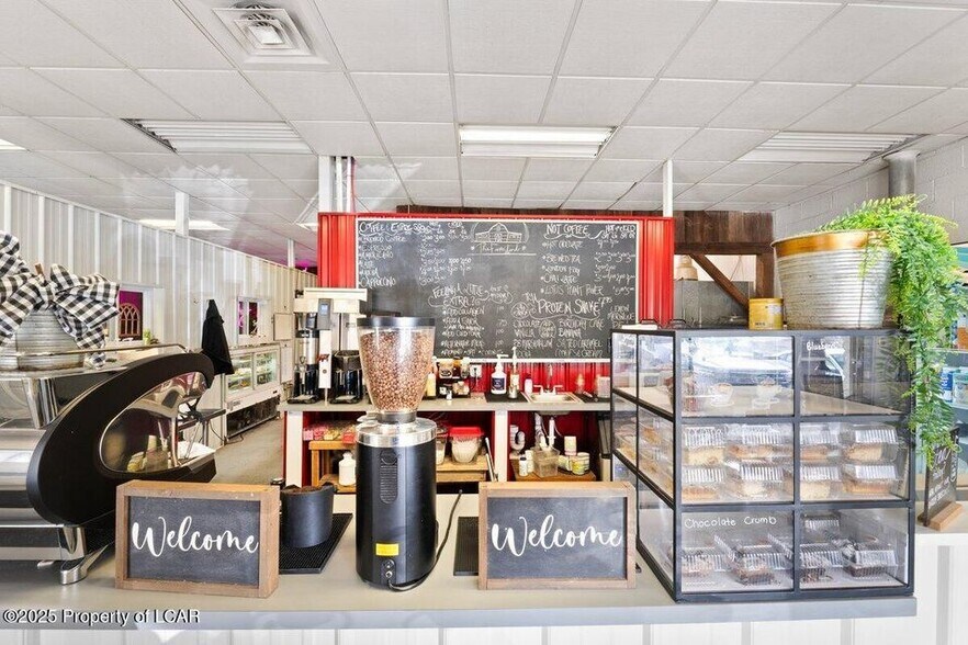 More Photos Of 750 Main Rd, Shavertown Freestanding For Sale