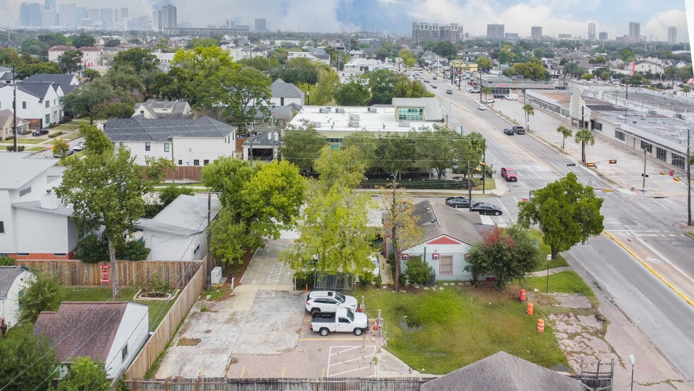 More Photos Of 2202 Richmond Ave, Houston Medical For Sale