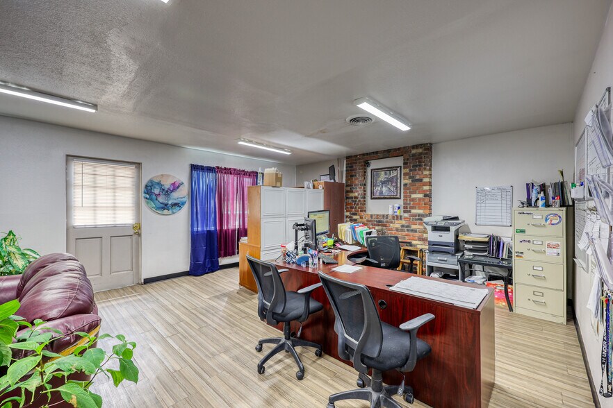 More Photos Of 3603 Airport Rd, Colorado Springs Apartments For Sale