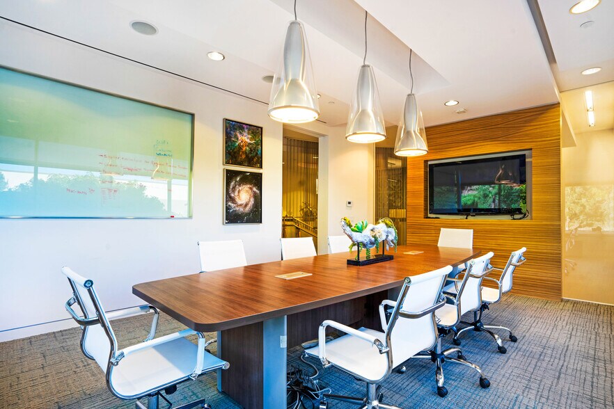 More Photos Of 23 Brookline, Aliso Viejo Warehouse For Sale