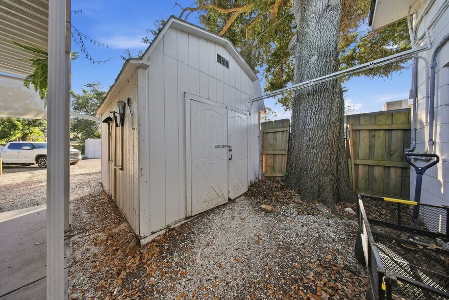 More Photos Of 16415 N Florida Ave, Lutz Warehouse For Sale