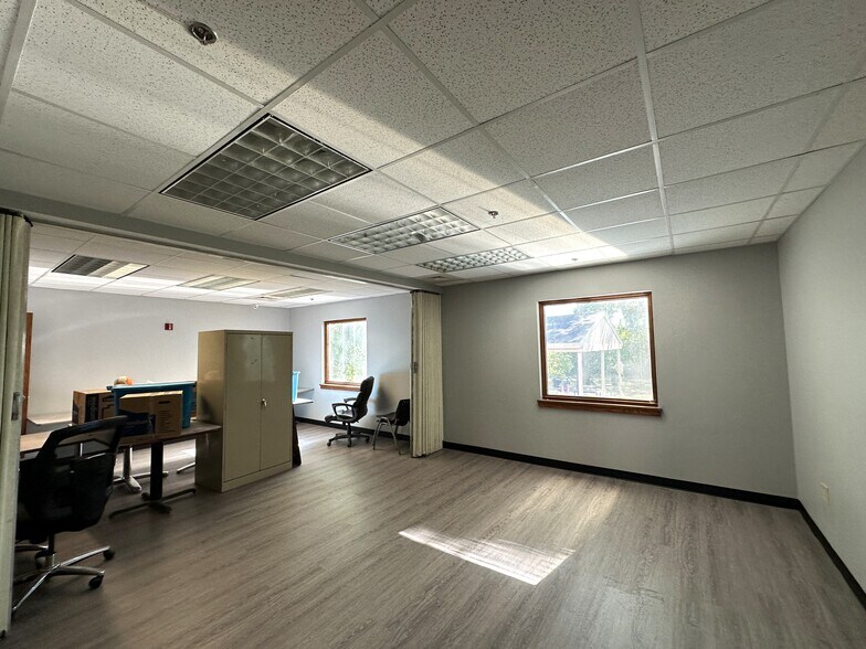 More Photos Of 136 Heid Ave, Dayton Rehabilitation Center For Sale