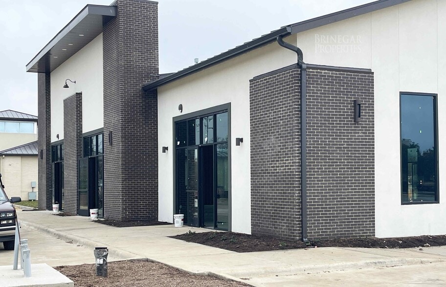 More Photos Of 210 N Lakeline Blvd, Cedar Park Medical For Lease
