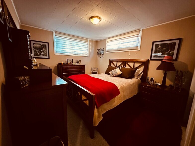 More Photos Of 107 E Main St, Bison Hotel For Sale