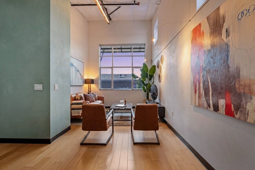 More Photos Of 108 High Rd, Santa Cruz Flex For Sale