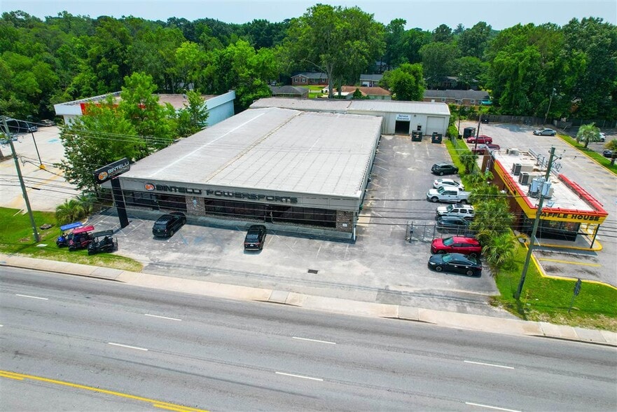 More Photos Of 2137 Savannah Hwy, Charleston Freestanding For Lease