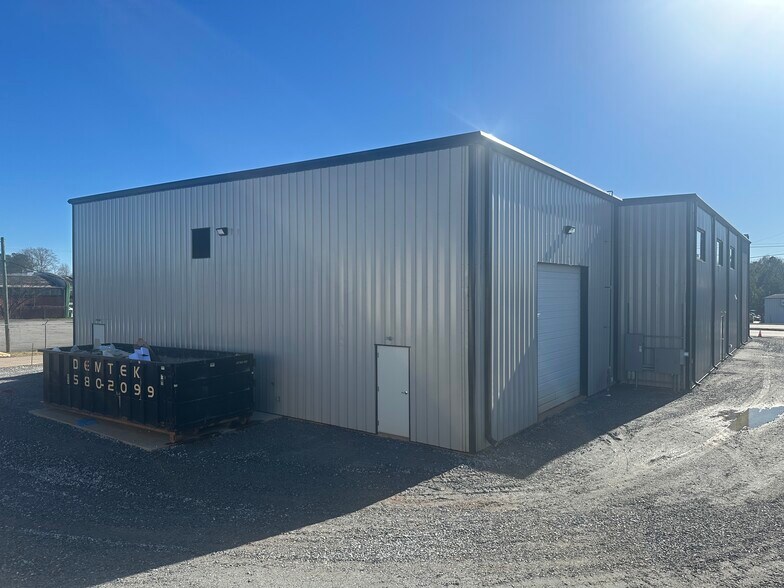 More Photos Of 9108 Warren H Abernathy Hwy, Spartanburg Light Manufacturing For Lease