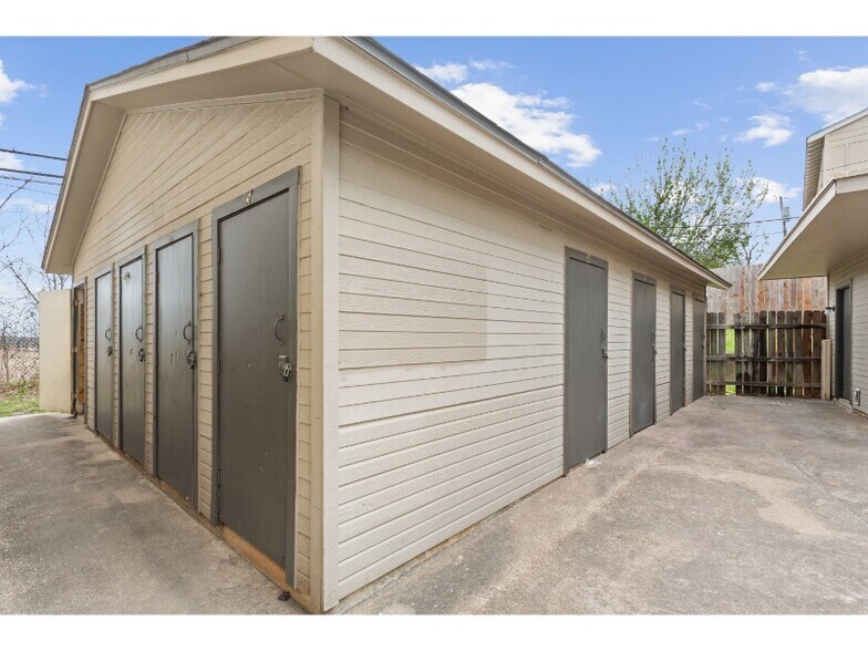 More Photos Of 5506 Kingman St, Waco Apartments For Sale
