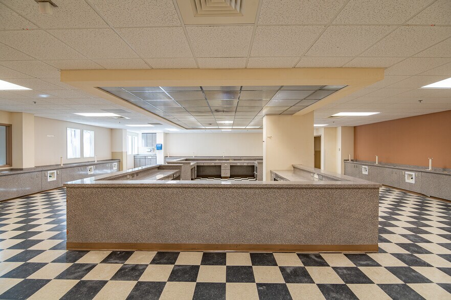 More Photos Of 300 Midtown Dr, Beaufort Medical For Lease