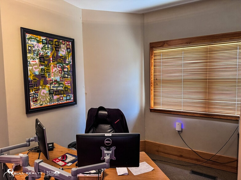 More Photos Of 1452 Carroll Dr Nw, Atlanta Office For Sale