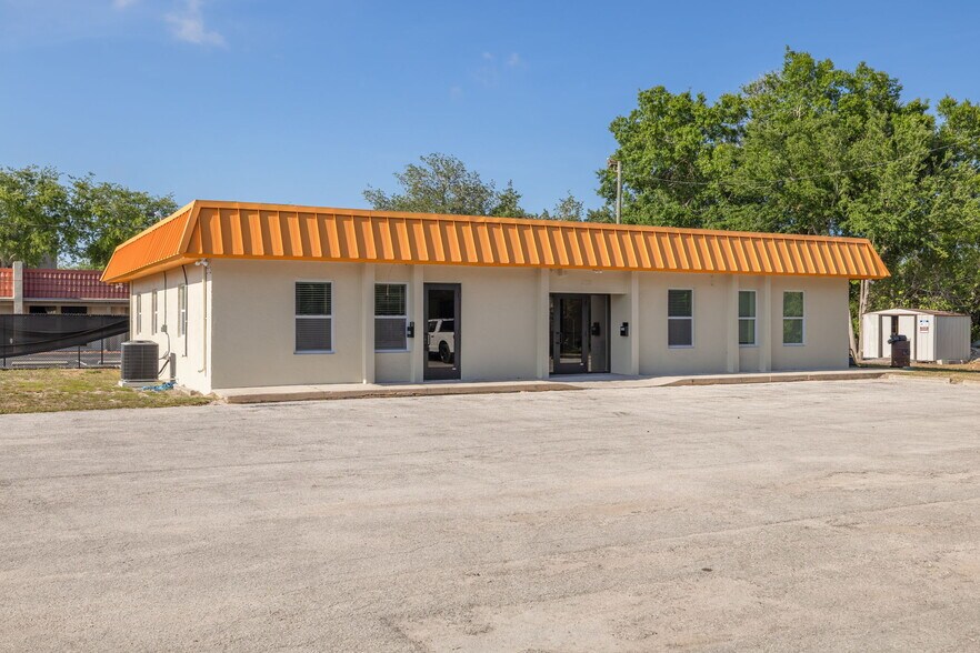 More Photos Of 2312 US Highway 19, Holiday Office For Sale