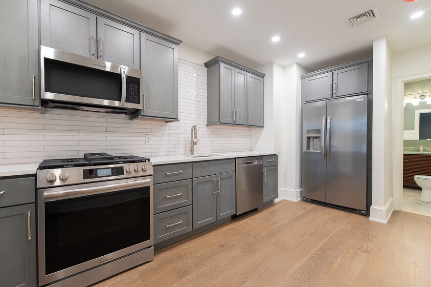 More Photos Of 215 Broadway, Providence Apartments For Sale