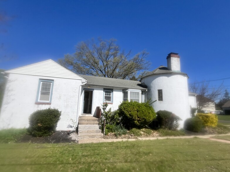 Primary Photo Of 1211 Cinnaminson Ave, Cinnaminson Warehouse For Sale