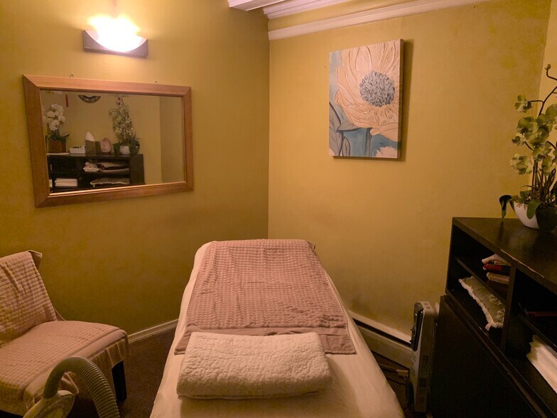 More Photos Of 110 S 20th St, Philadelphia Office For Sale