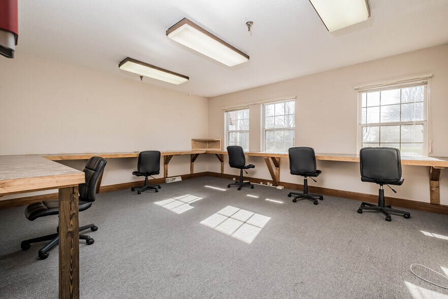 More Photos Of 7222 Day Ave SW, Navarre Medical For Lease