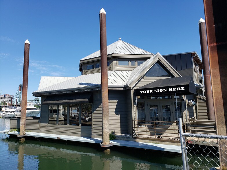 More Photos Of 425 SW Montgomery St, Portland Restaurant For Lease