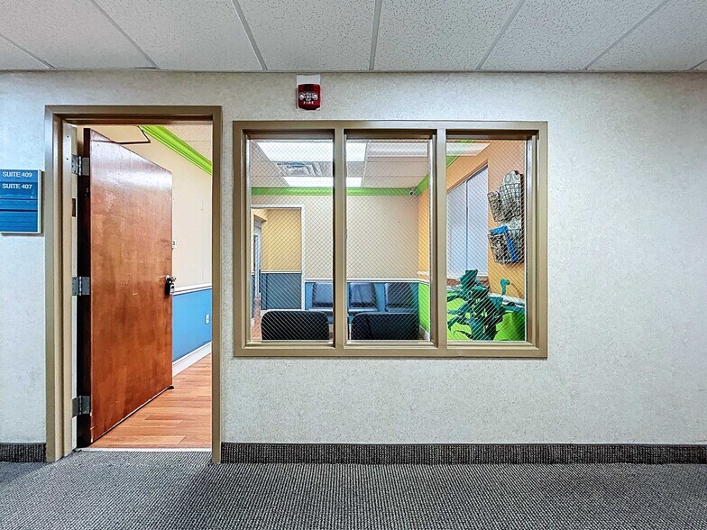 More Photos Of 11373 Cortez Blvd, Brooksville Medical For Sale