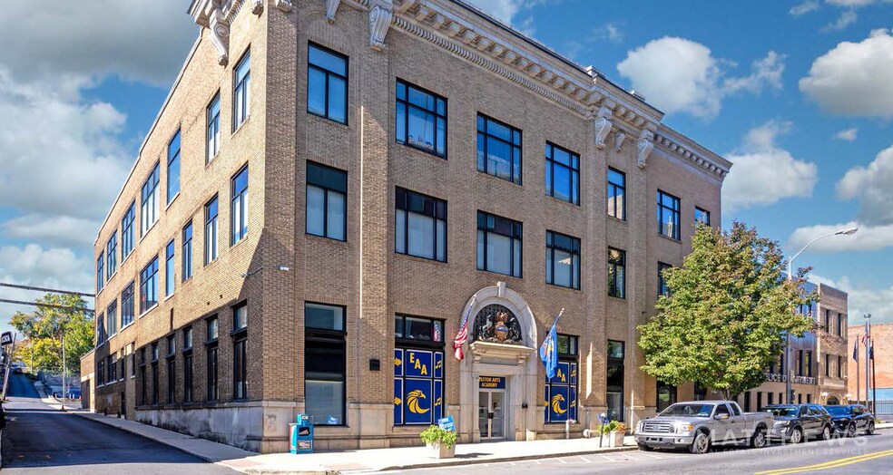 Primary Photo Of 30 N 4th St, Easton Specialty For Sale