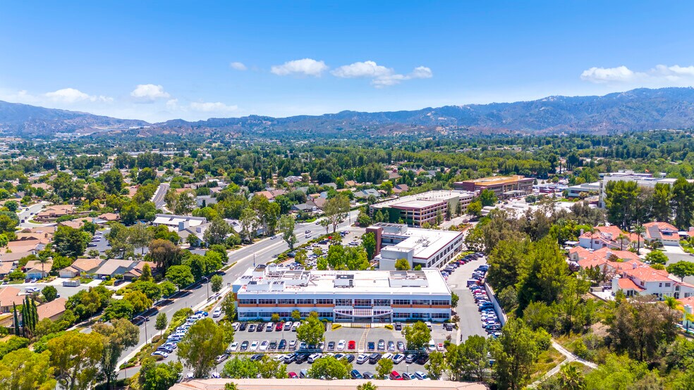 More Photos Of 25775 McBean Pky, Valencia Medical For Lease