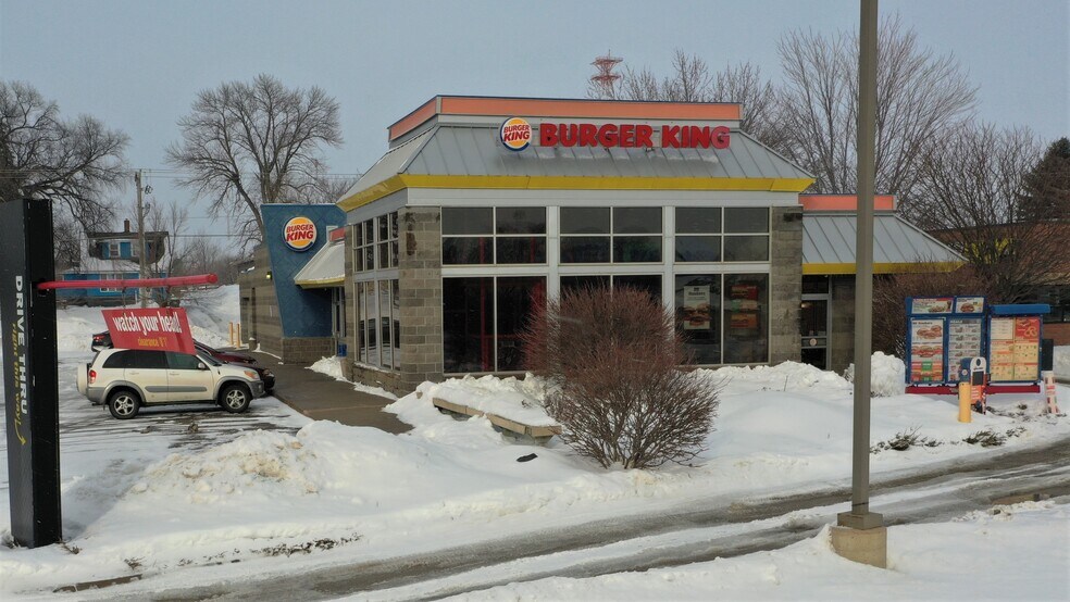 More Photos Of 1611 Highway 12 E, Willmar Fast Food For Sale