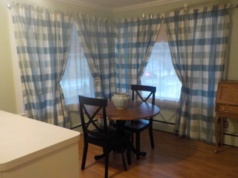 More Photos Of 1250 Pulaski Blvd, Bellingham Office For Sale