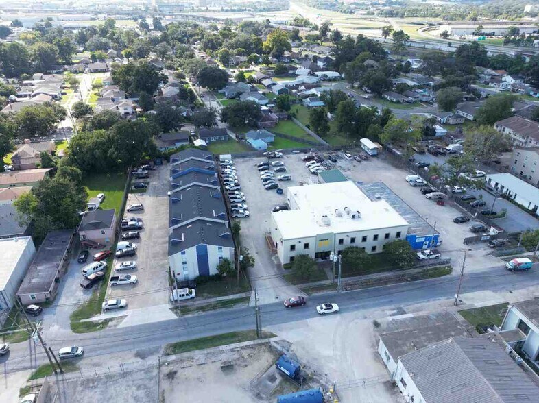 More Photos Of 724 Central Ave, New Orleans Light Distribution For Sale